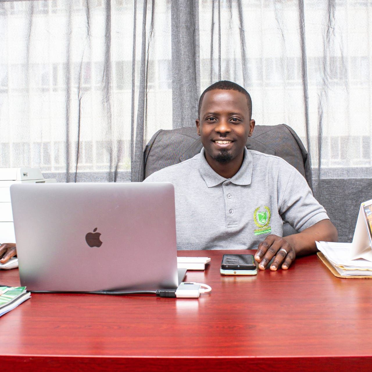 Mr B S Akinsola